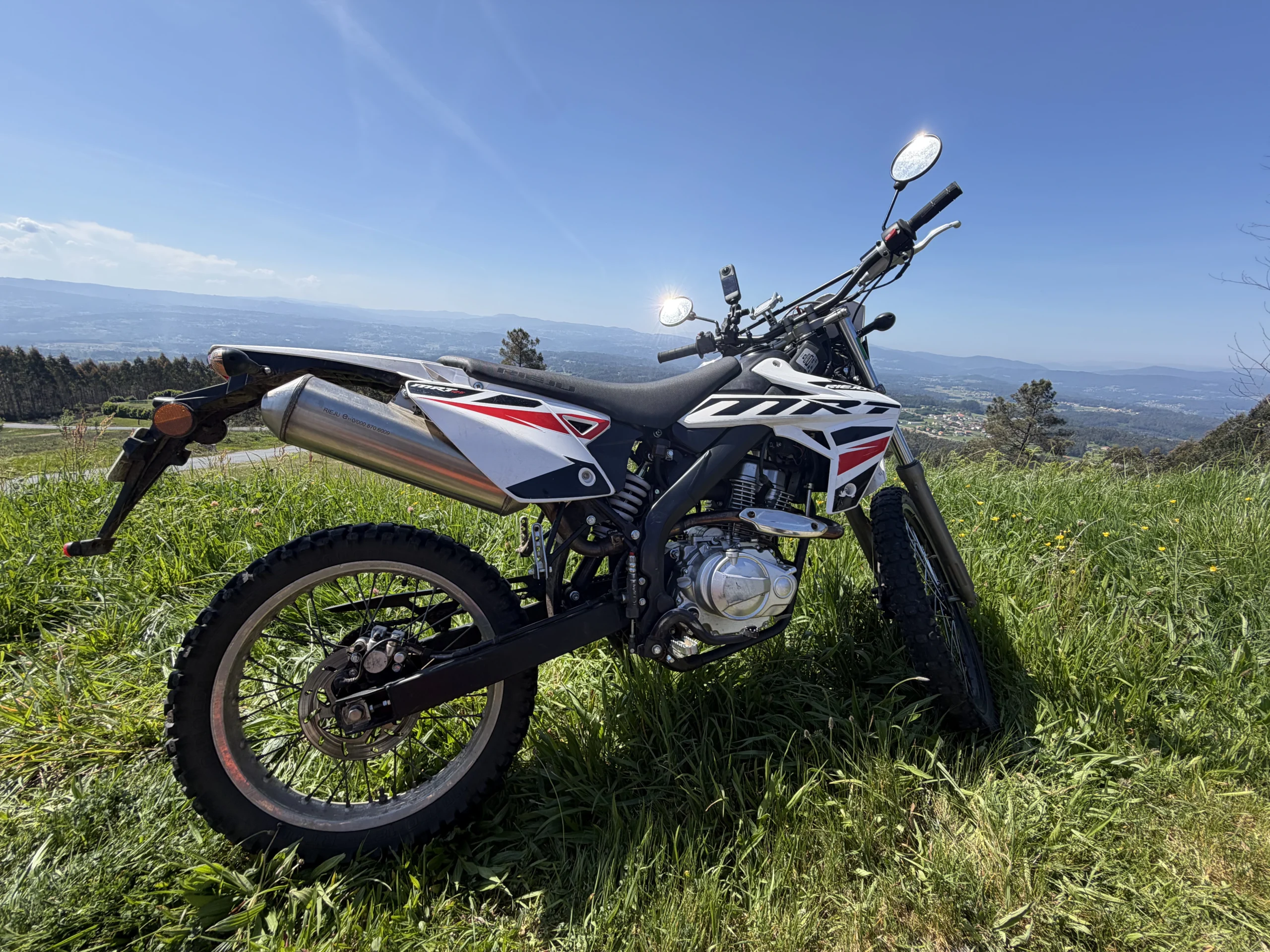 Rieju MRT 125 for rent in Galicia